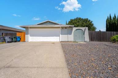 Main picture of 1821 Alamo Dr