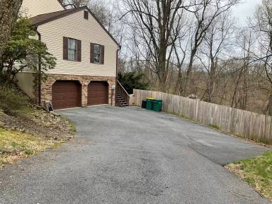 Main picture of 1541 Woodhaven Dr