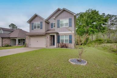 Main picture of 303 Key Lime Pl