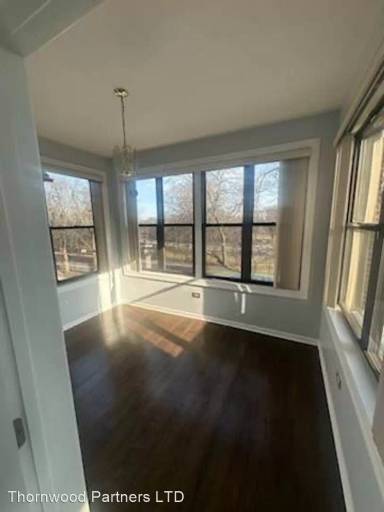 Main picture of 5728 S King Dr