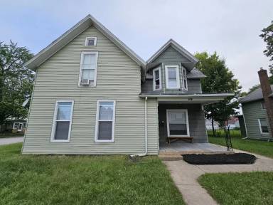 Main picture of 434 W Lawrence St