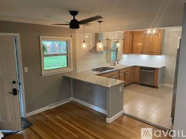 Main picture of 3443 Orchard St