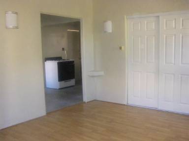 Main picture of 1045 Sain Louis