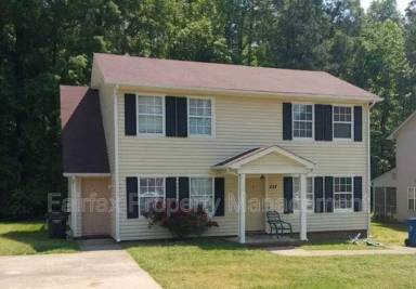 Main picture of 213 Bridgefield Pl