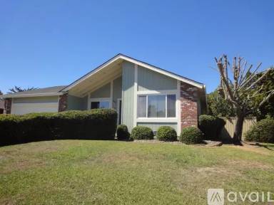 Main picture of 385 San Marin Dr