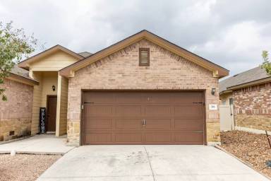Main picture of 216 Ragsdale Way