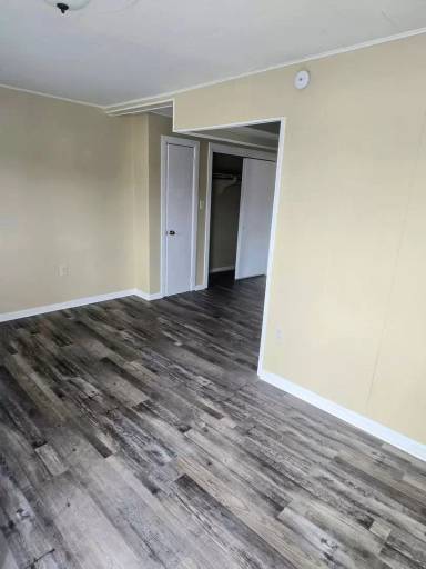 Main picture of 701 N Front St