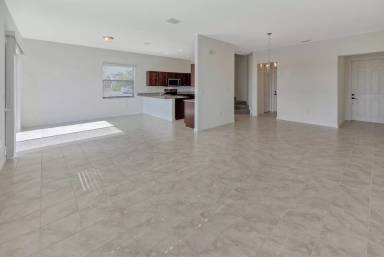 Main picture of 8720 Madrid Cir