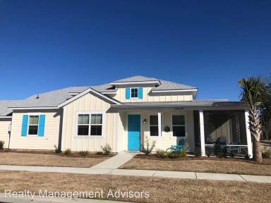 Main picture of 215 Barefoot Ln