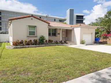 Main picture of 2260 SW 26th Ln