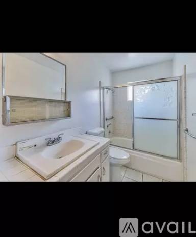 Main picture of 525 Hayes Cir