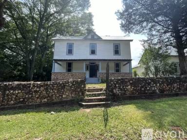 Main picture of 440 Selma Rd