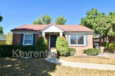 Main picture of 2261 E Hollywood Ave