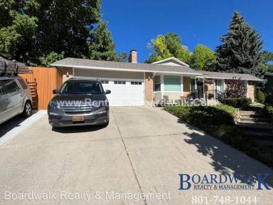 Main picture of 7635 S Brighton Way