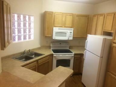 Main picture of 1632 W Canal Cir