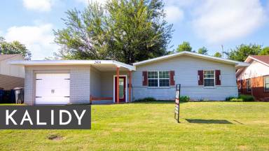 Main picture of 2404 Carlton Way