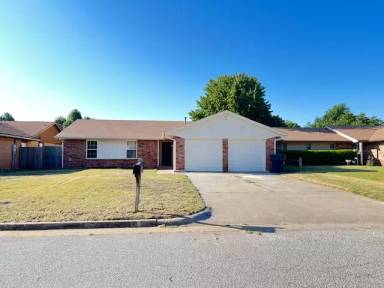 Main picture of 10212 Birkenhead Rd