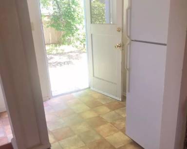 Main picture of 854 W Stewart Ave