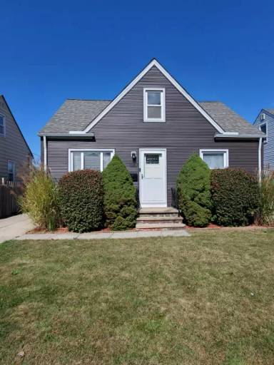 Main picture of 3418 Wellington Ave