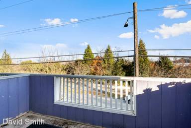 Main picture of 3239 Harbor Ave SW