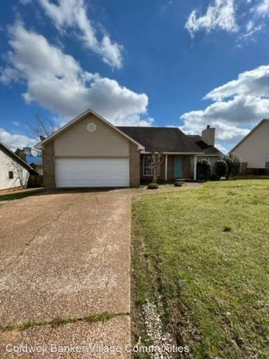 Main picture of 709 Amberwood Cv