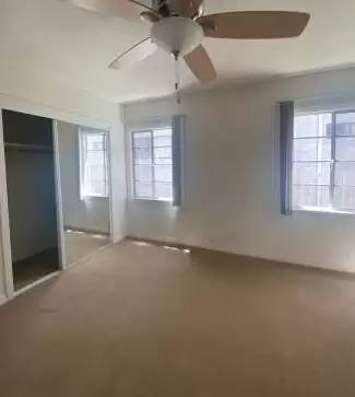 Main picture of 228 W 4th St