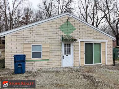 Main picture of 6271 N Robertson St