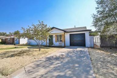 Main picture of 6121 35th St