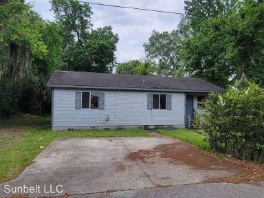 Main picture of 713 Cedar St