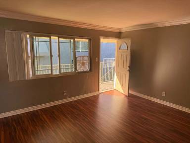 Main picture of 1417 E 3rd St Apartments