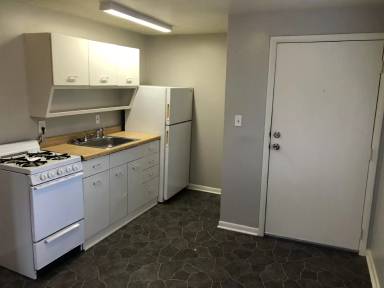 Main picture of 2815 Merriam Ln