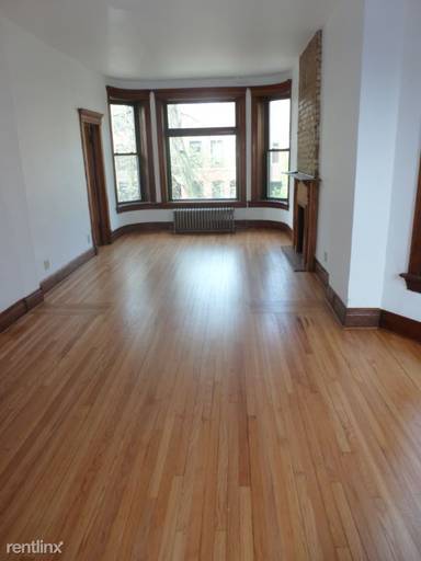 Main picture of 1625 N Oakley Ave