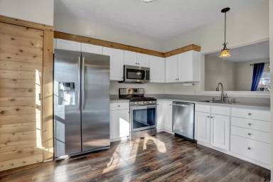 Main picture of 19 Hurst Ct