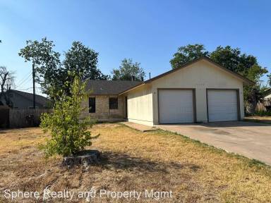Main picture of 1103 Country Aire Dr