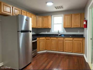 Main picture of 569 W Side Ave