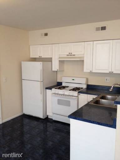 Main picture of 6309 N Bell Ave