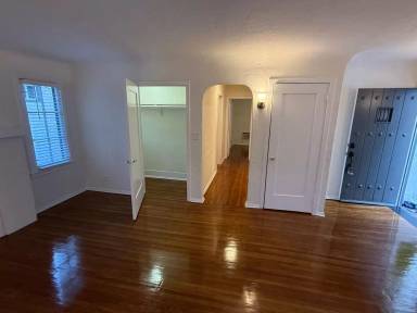 Main picture of 1833 Grace Ave