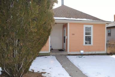 Main picture of 1205 E Las Animas St