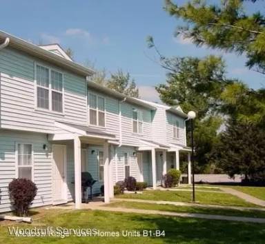Main picture of 612 E Campus Dr