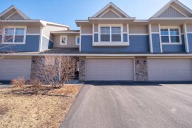 Main picture of 3261 Lakewood Trl