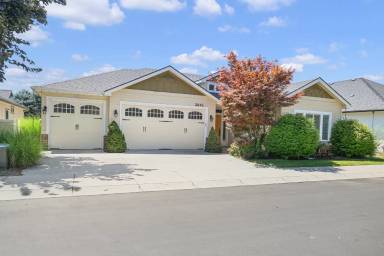 Main picture of 2643 E Piccadilly Ln