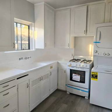 Main picture of 429 N Eastwood Ave