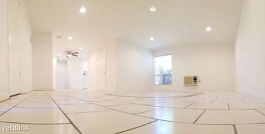 Main picture of 8108 Langdon Ave
