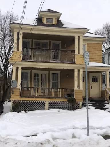 Main picture of 106 Pattison St