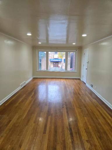 Main picture of 8153 S Saginaw Ave