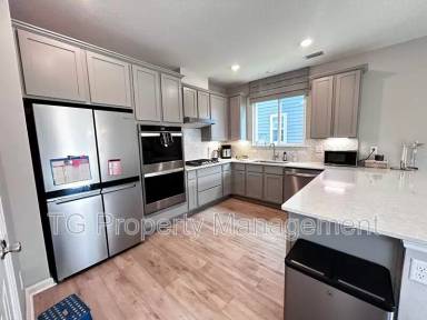Main picture of 94 Stonecrest Dr