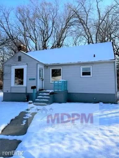 Main picture of 17184 Westbrook St