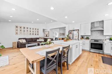 Main picture of 6522 Farinella Dr