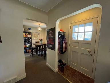Main picture of 1313 N 20th Ave E