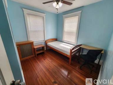 Main picture of 40 Woodbine St
